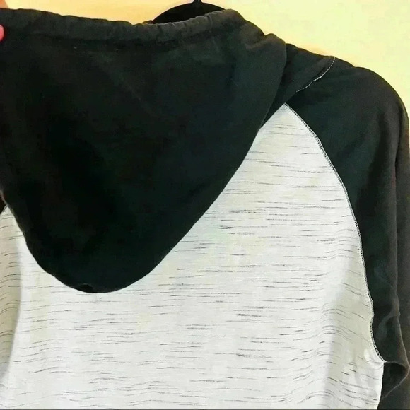 Free Planet Boho Gray & Black “Ohm” Cotton Blend Light Weight Hoodie Size L - Picture 7 of 9